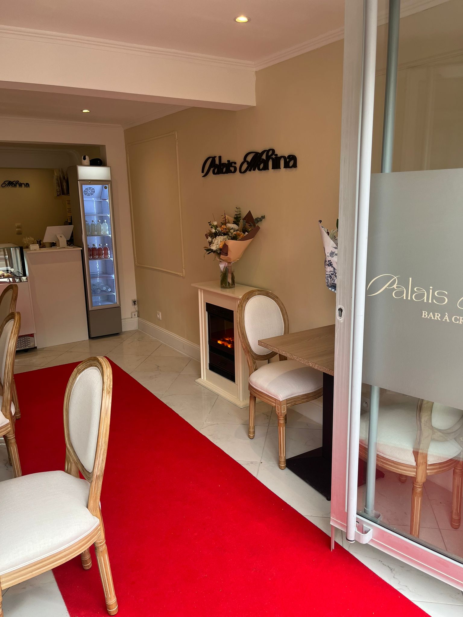 Palais Mahina — intérieur